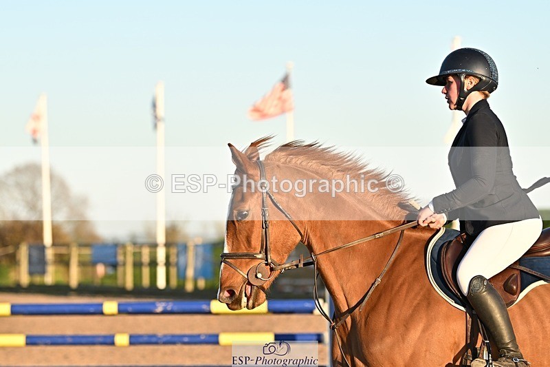 250401-190028-00867 - 90cm Classes