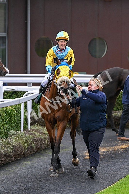 021024-Race 1-Foreseeable Future-9017 - Race 1