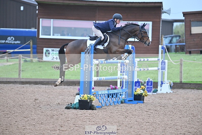 231013A-160458-03200 - Cls 10 National 1.30m Open