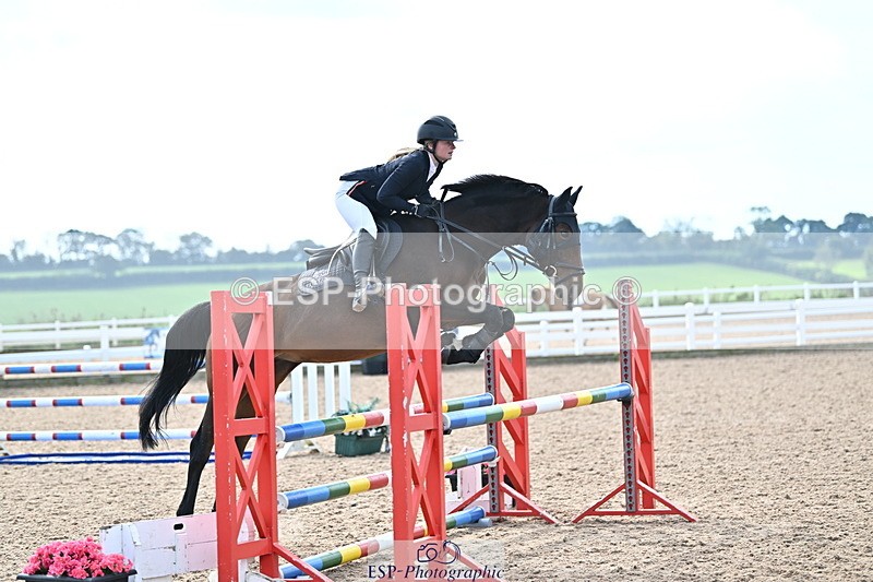 241004A-124100-02000 - Fri 09 95cm Amateur Quals