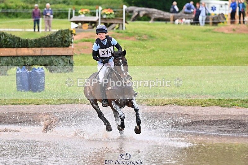 250524A-120801-10094 - B-314-Katey.Cuthbertson-INCOGNITO.IV