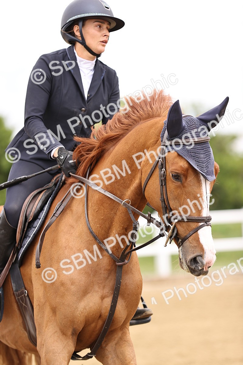 SBM_002925 - Class 11 - Senior Newcomers - 1.10m