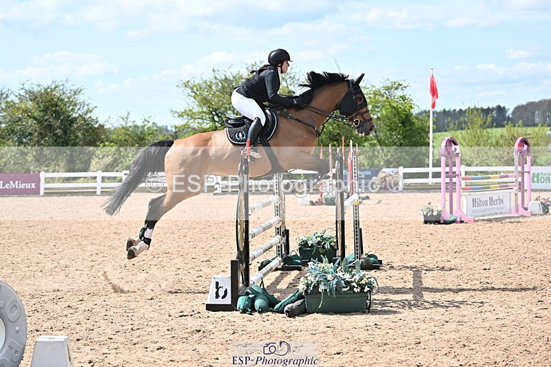 240418A-140254-03698 - Cls 13, 1 Star Bronze Tour 1.10m