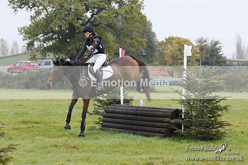 WWHT 181020 WWHT 181020 335 - WWEC Novice Restricted (0.80m) 18/10/20