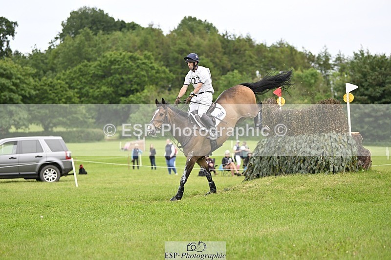 240525-154042-16846 - 222-KILCANNON_SENSATION-Harry_Meade