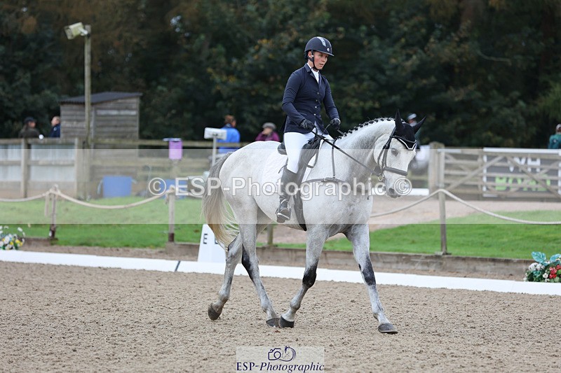 241024-103945-01633 - 143-Courtney.Romcke-KILBALLYBOY.SURPRISE