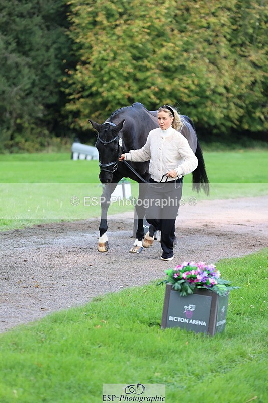 251026A-103506-23116 - E-393-Saskia.Rioux