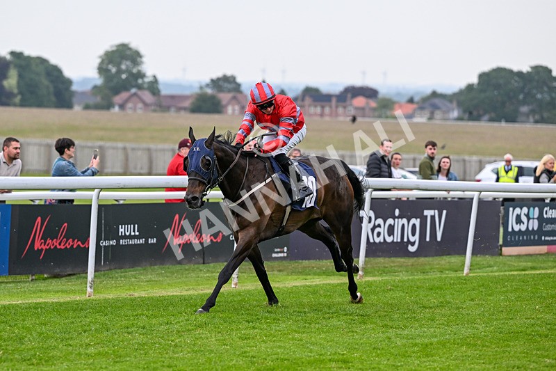 160626-Race 4-Dream Deal-4860 - Race 4 20.00pm Coachman Caravans Classic Handicap