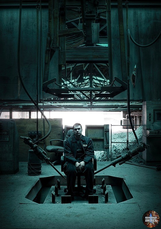 Abandoned aluminum plant - Matthew Christopher's Abandoned America