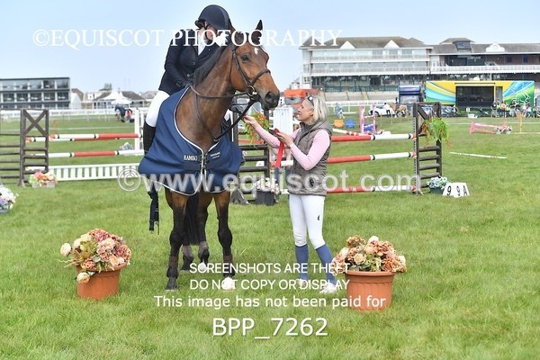 BPP_7262 - CLASS 3 Andrew Hamilton Coach, RHS Foxhunter Championship Qualifier
