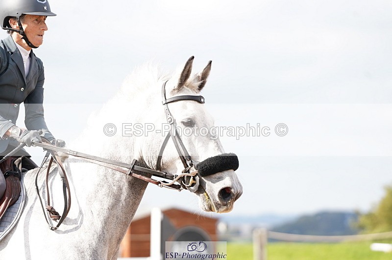 241004A-112806-00232 - Fri 02 Snr 1.05m Open