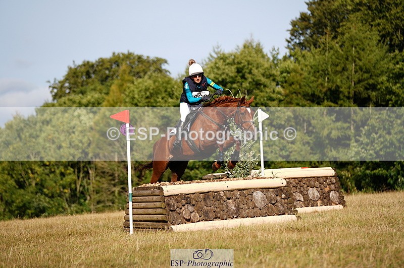 250803A-175524-18853 - S-868-Helen.Banbury-RED.OCTOBER