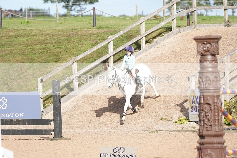 260926-153606-01263 - Cls 13 70cm Speed Derby