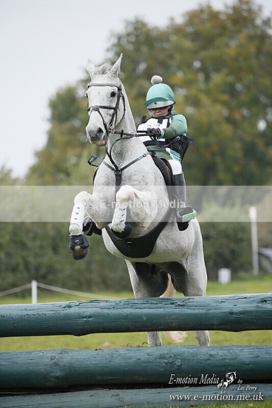 WWHT 181020 WWHT 181020 1540 - WWEC Intermediate Pairs (0.90m) 18/10/20