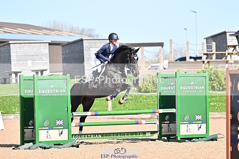 260408-102924-00166 - Cls 2 British Novice and 90cm