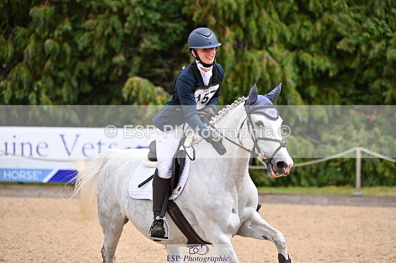 250802A-135819-05672 - D-157-Caitlin.Wright-BEAU.CRUISING.CLOVER