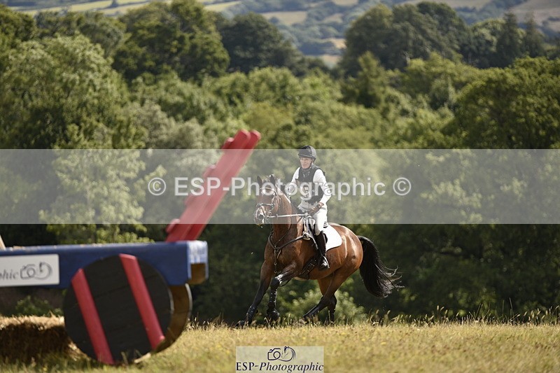 250802A-104434-01174 - B-057-Emma.Ergatoudis-MINERVA.VAN.DE.KOOLDRIES