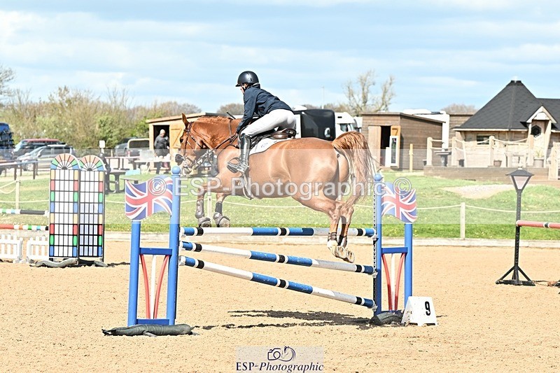 250416-145807-01547 - Cls 6 Foxhunter and 1.20m