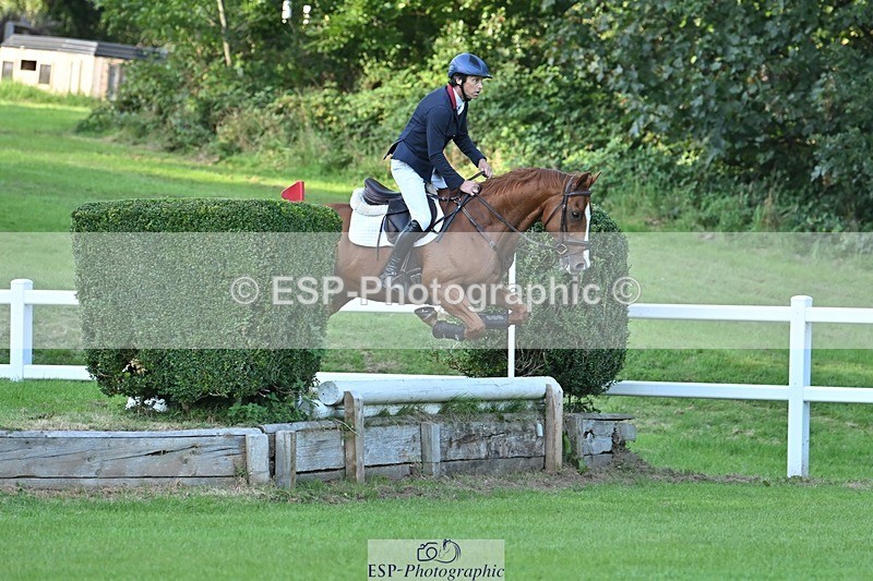 230909-180031-07896 - Cls 14 Snr 1m Derby