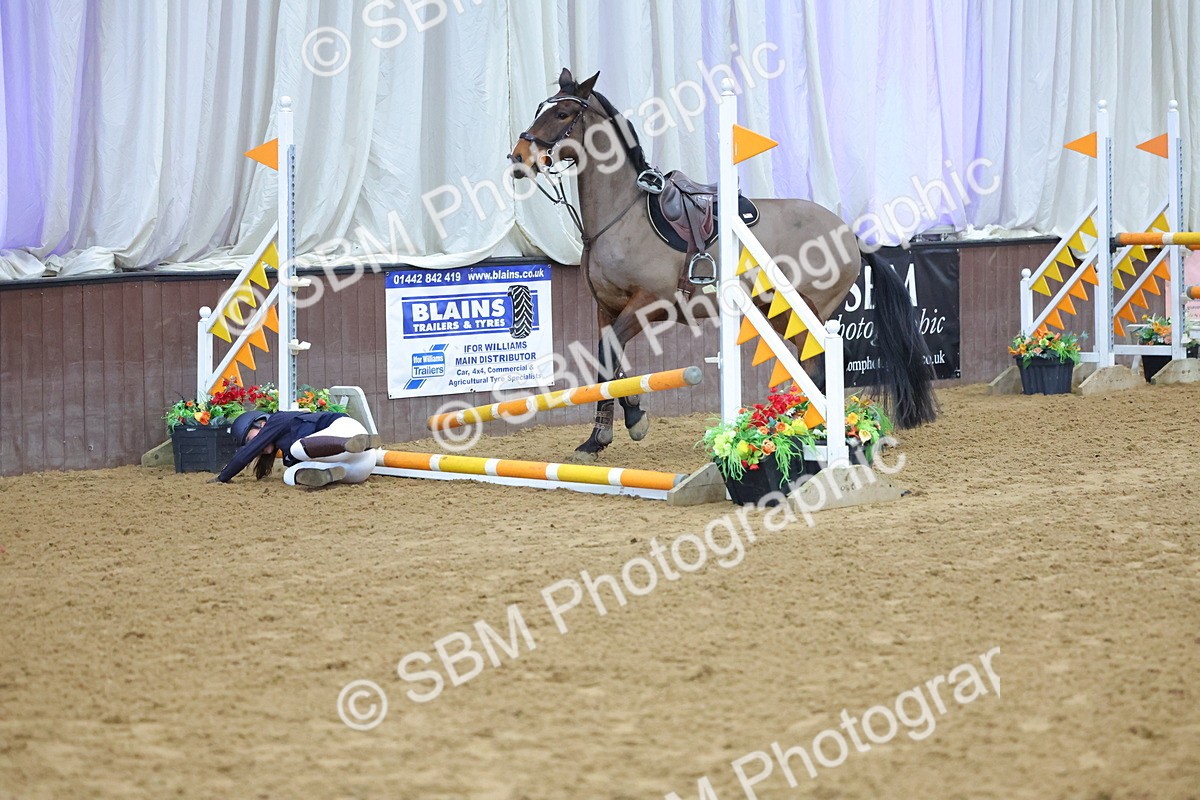 SBM_010599 - Class 23 - Senior Newcomers/ 1.10m Open - First Round (1.10m)