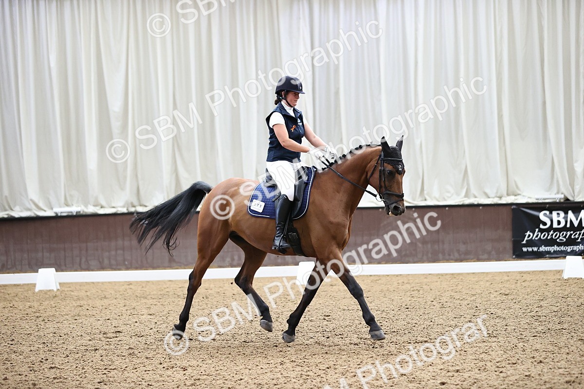 SBM_000869 - Novice 4 Warm Up