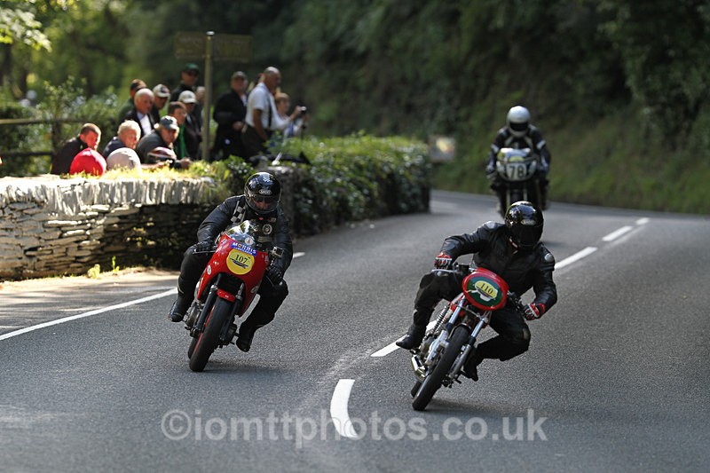 FOM_1212 - Classic TT Lap of honour