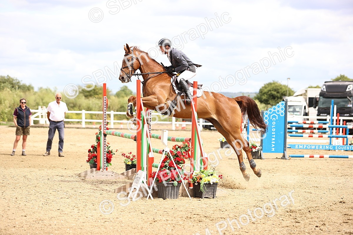 SBM_007863 - Class 19 - Senior Newcomers - 1.10m