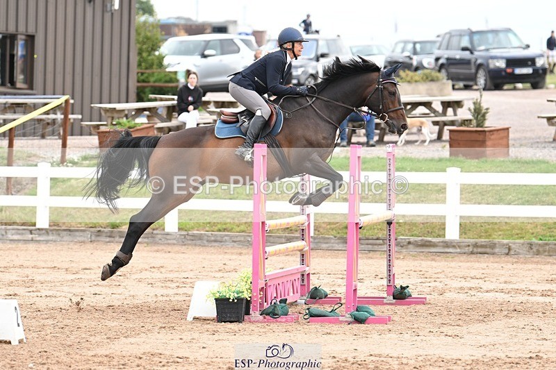 250727-092625-08813 - Cls 31 British Novice and 90cm