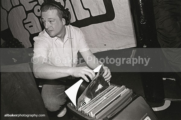 04 - Friends-&-Family @ the-roadhouse 10.05.03