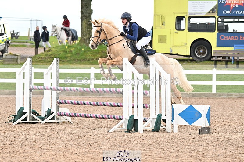240310A-112343-02312 - Cls 4 Pony Discovery and 90cm Open