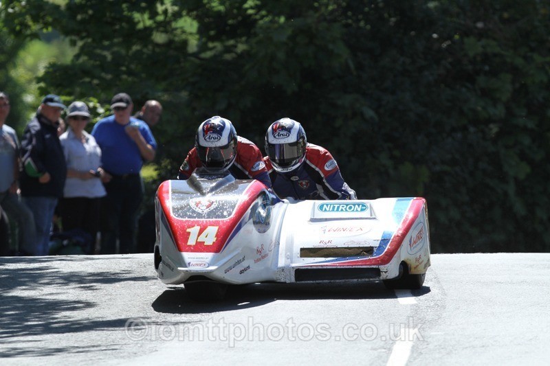 IMG_2563 - Sidecar Race 2 - TT 2013