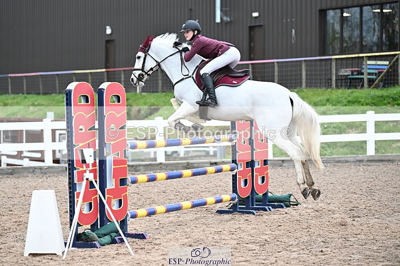 231118A-141009-03304 - Cls 9 Foxhunter & 1.10m Open