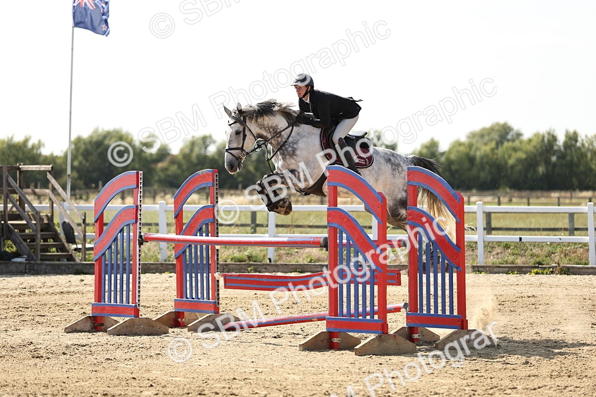 SBM_005282 - Class 6 = Senior Newcomers - 1.10m Open