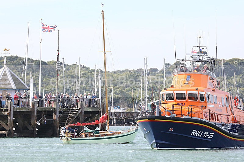 160924 ISLE OF WIGHT DAY WELL MAID Y92A1732 - ISLE OF WIGHT DAY SAIL PAST YARMOUTH 24TH SEPTEMBER