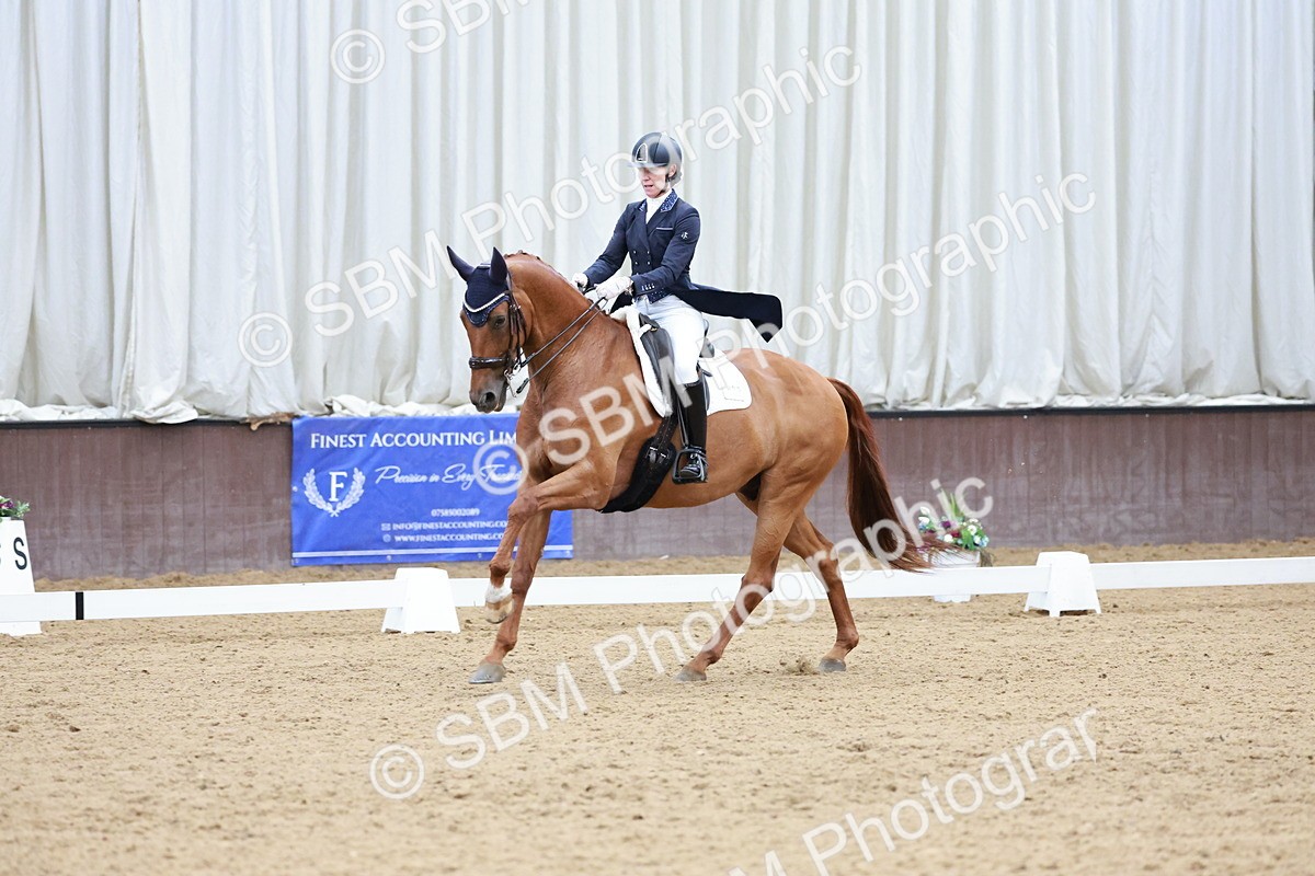 SBM_016360 - Class 5 - FEI INT II - 17.24-18.20