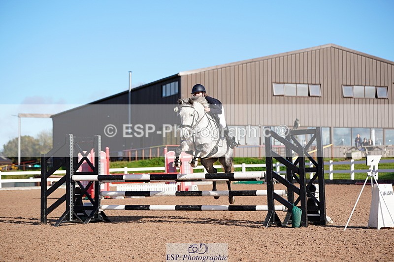 241027A-110132-02355 - SUN Cls 5 Pony Discovery and 90cm Open