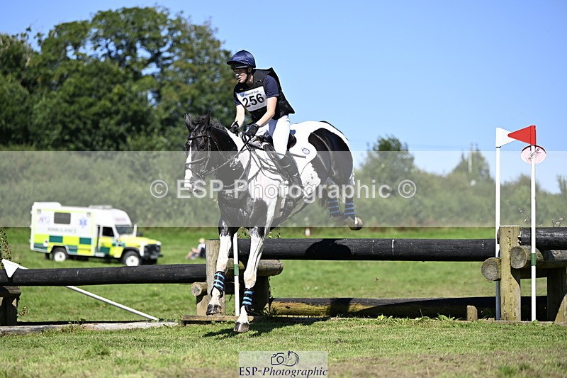 240811A-150139-05230 - 256-