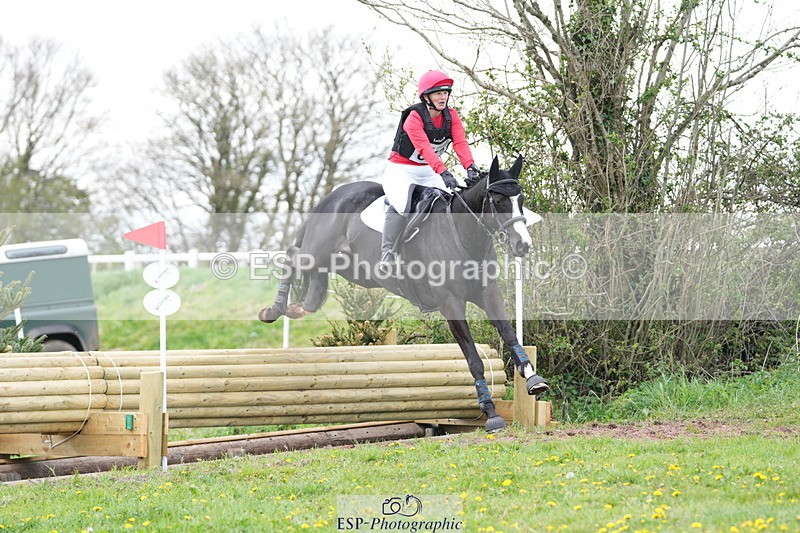 250419-162208-13087 - 673-Sarah.Whitehead-SHAKE.HIM.UP