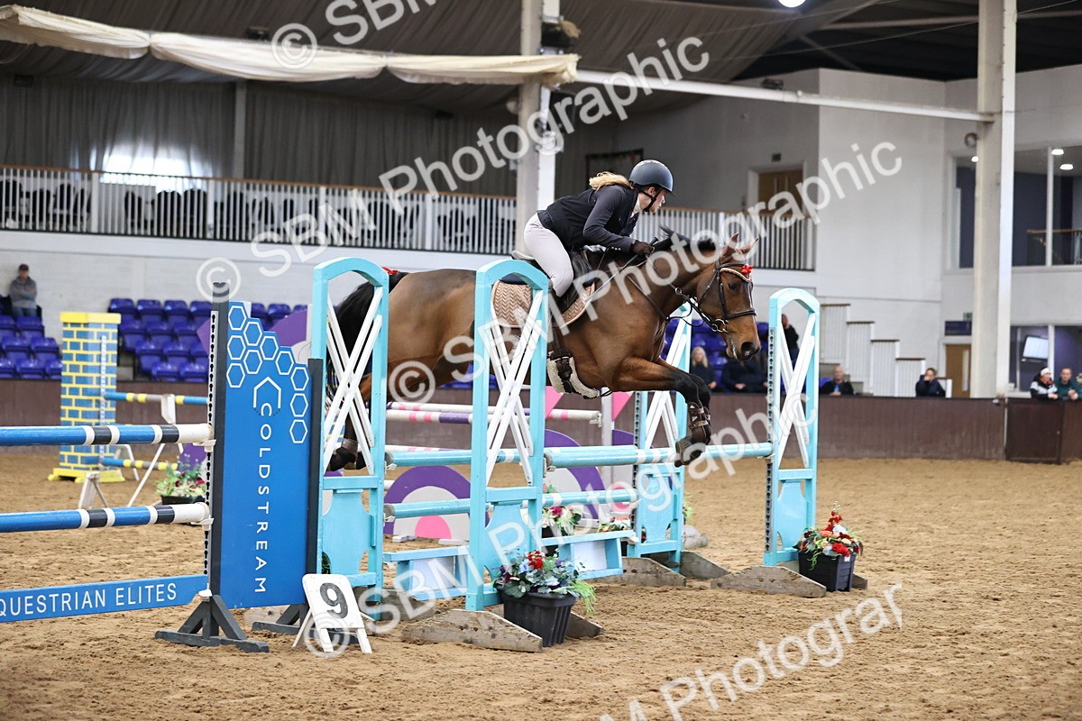 SBM_001546 - Class 4 - Senior Newcomers - 1.10m Open
