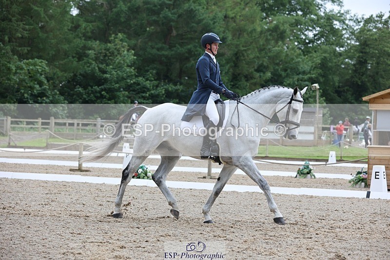 240523-093316-03152 - 207-IE_MR_MCGREGOR-Will_Furlong