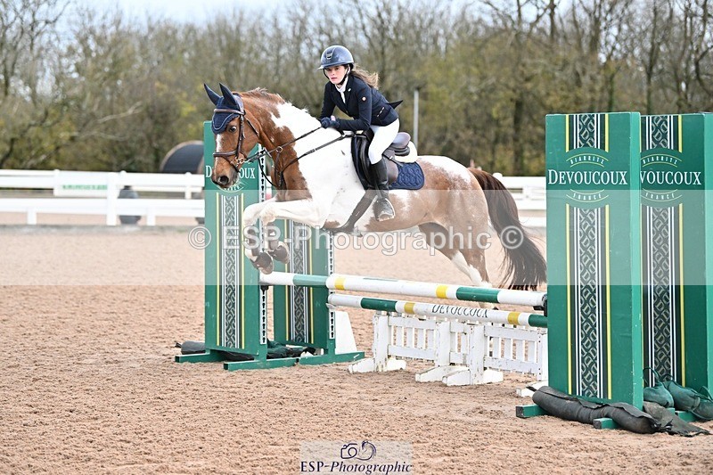 241117X-083129-03074 - Cls 02s Pony intro 70cm