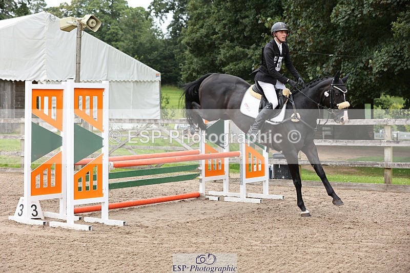 240804-142134-15825 - 616-Max_Forster-HEVANS_ROYAL_REVOLUTION