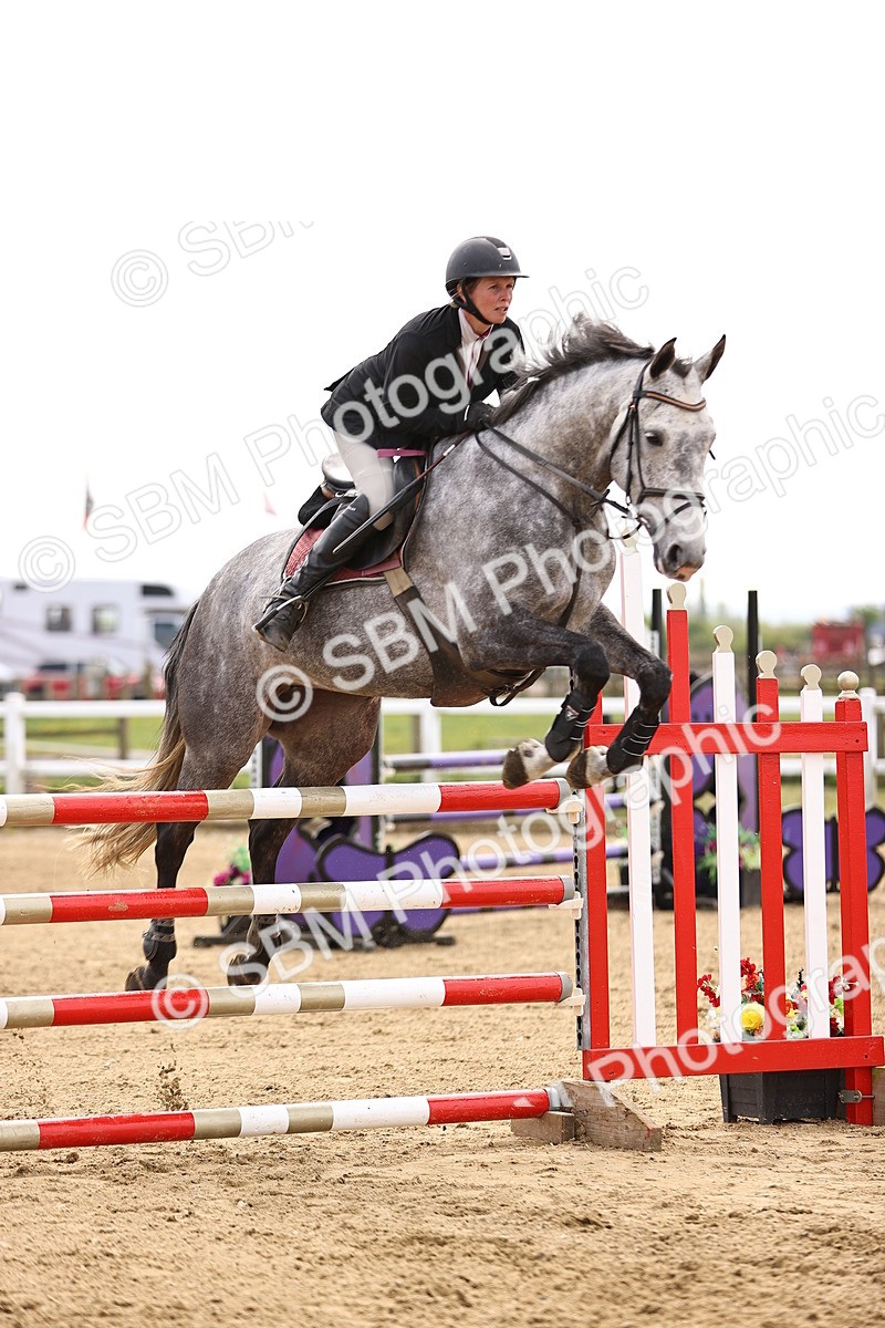 SBM_002474 - Class 11 - Senior newcomers - 1.10m