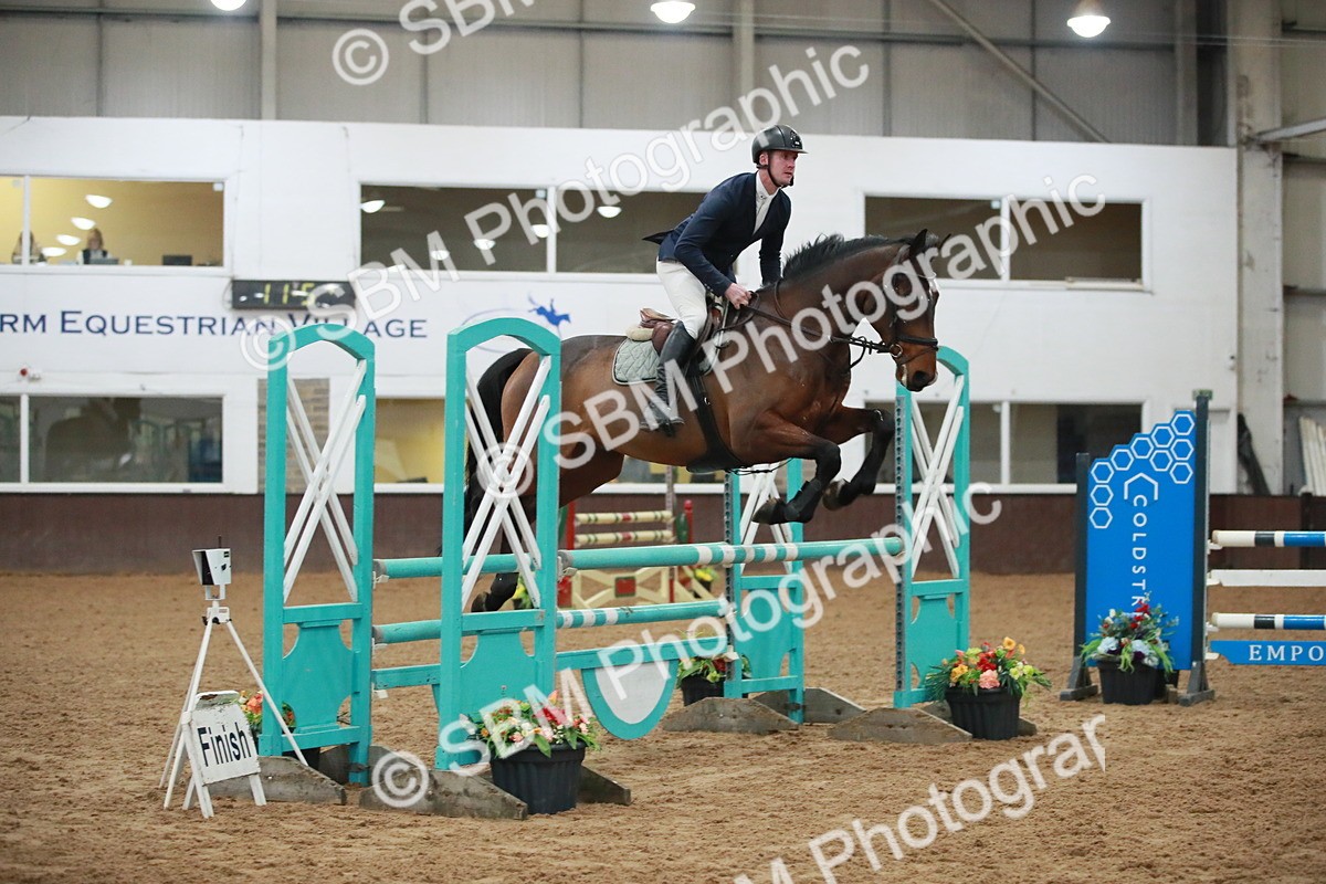 SBM_001148 - Class 4 - Senior Newcomers - 1.10m Open