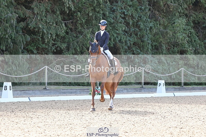 250809A-101132-02528 - 074-Robyn.WalkerSt.Giles.Voila