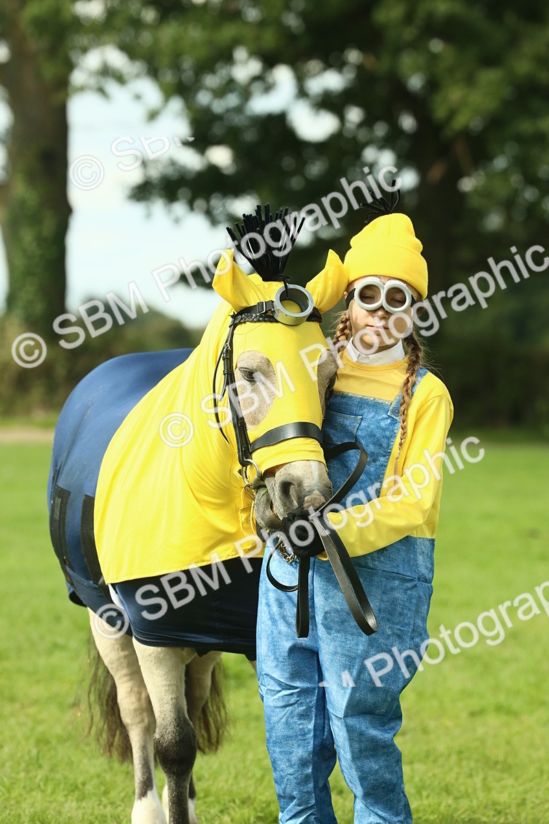SBM_63558 - S35 - Fancy Dress Showing