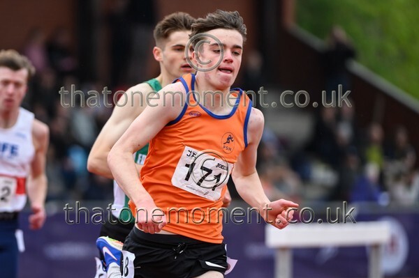 Opener25-924069 - Track Male