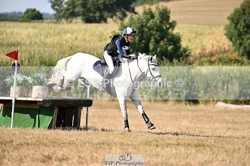 250824A-155351-39354 - 2134-Amelie.Perceval-Tulira.Oldtown