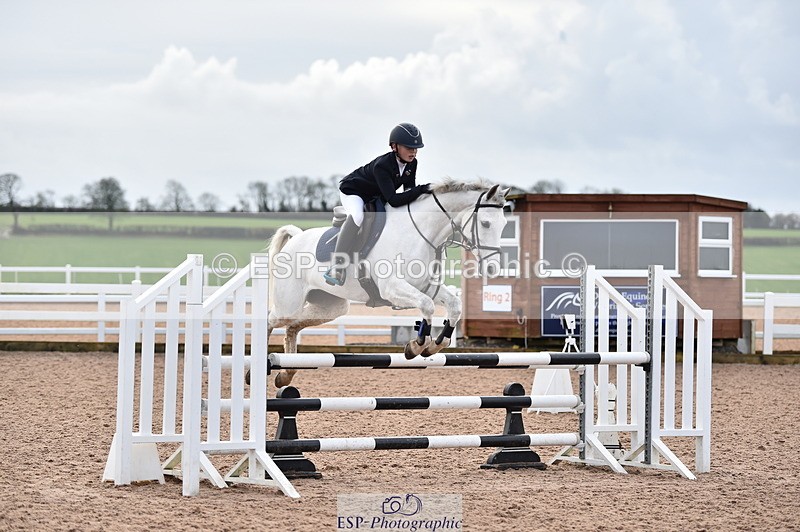 231203A-113620-00915 - Cls 4 Newcomers & 1m Open