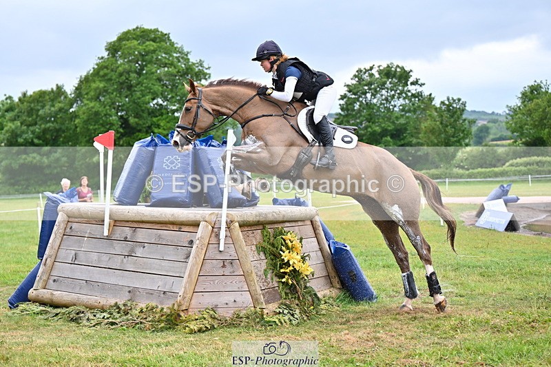 250524A-102512-08997 - A-057-Tabitha.Moore-BILLY.HOODOOS